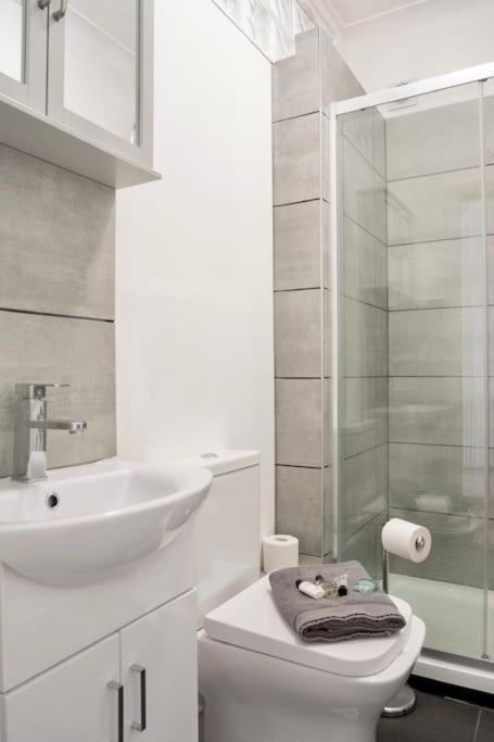 Penarth/Cardiff Bay: Deluxe Flat: 10 Mins To City! Εξωτερικό φωτογραφία